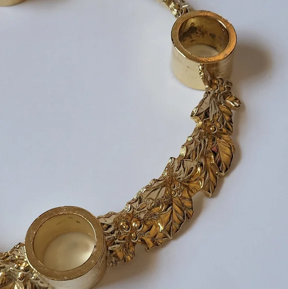 Elegant Gold Leaf Advent Wreath - Picture 2 of 5